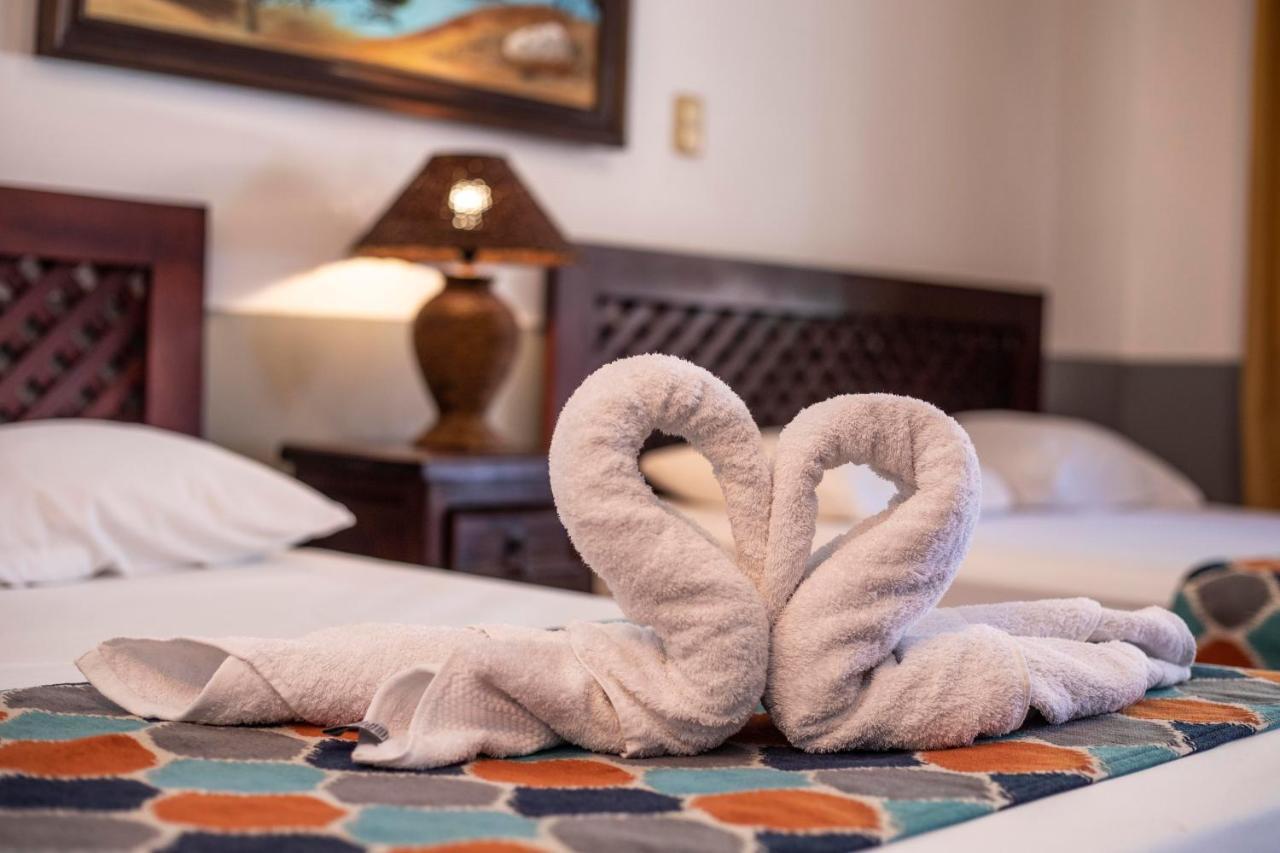 Hotel Hacienda Del Mar คาร์ริลโล ภายนอก รูปภาพ